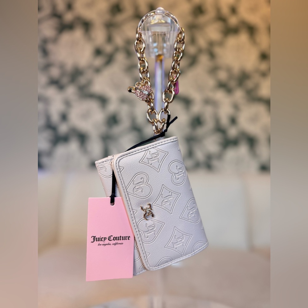 Juicy Couture Cream Wristlet with Gold Chain & Charms NWT